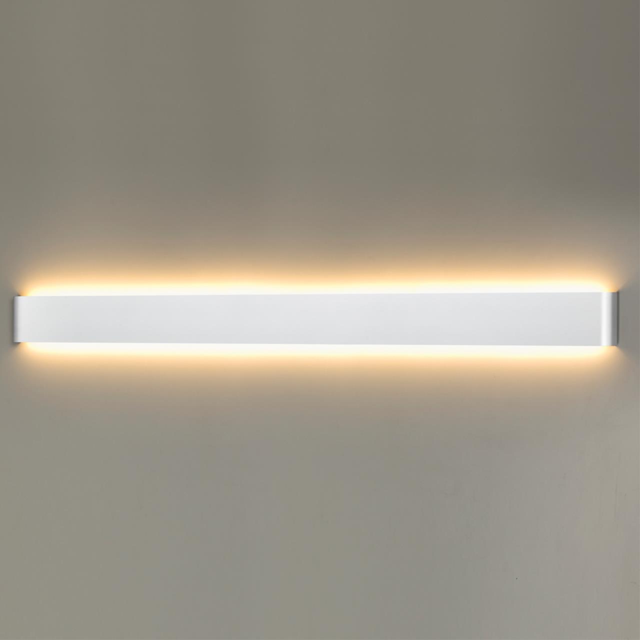 Настенный светильник ODEON LIGHT HIGHTECH FRAMANT белый LED*1 1*40W
