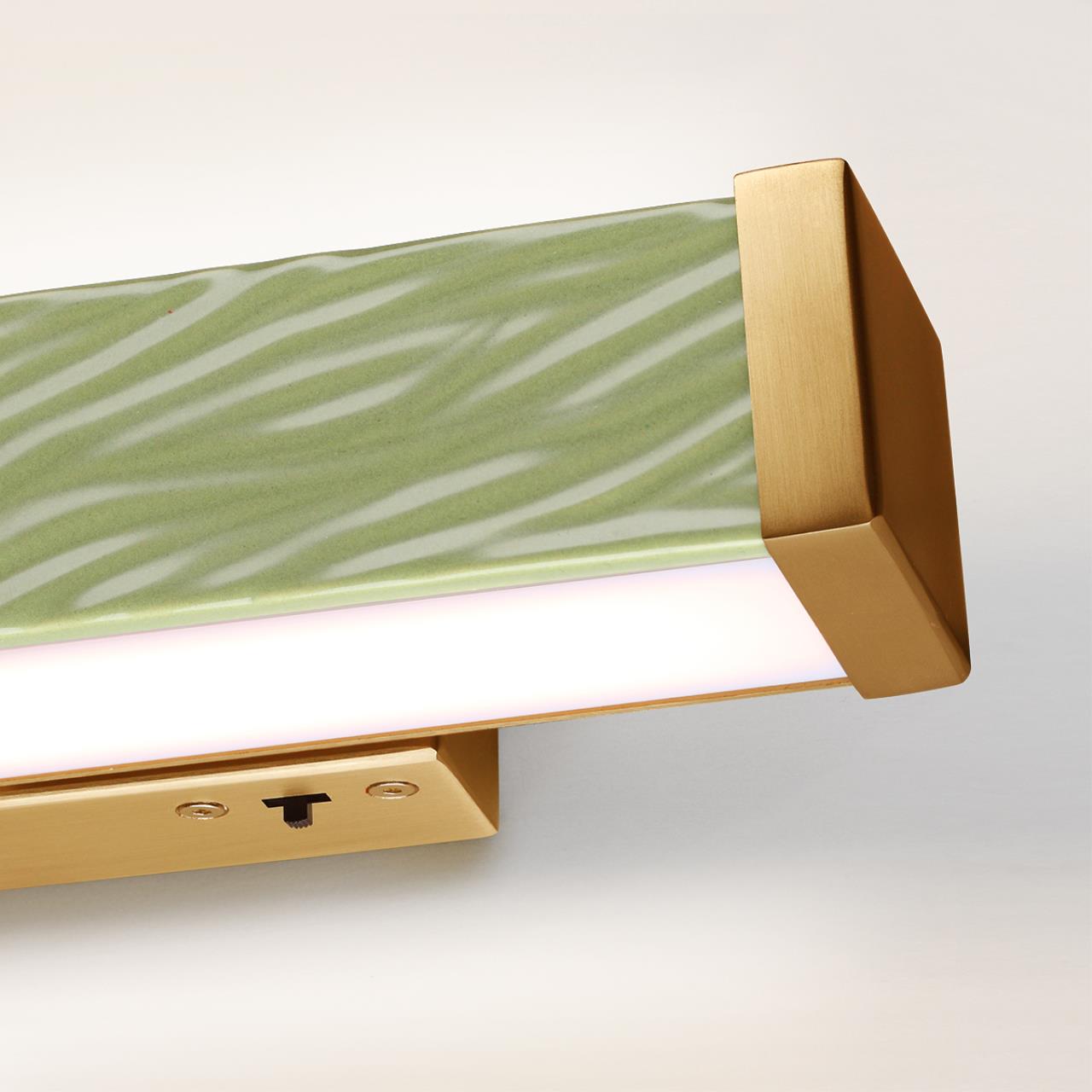 Настенный светильник с выкл. ODEON LIGHT EXCLUSIVE L-VISION RIVIERA латунь LED*1 10W 2000/3000/4000К