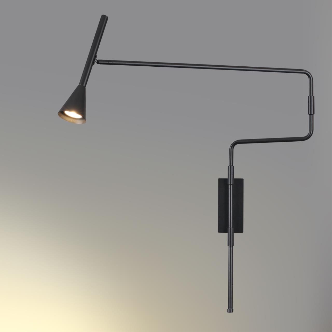 Настенный светильник на кронштейне ODEON LIGHT HIGHTECH IZZY черный