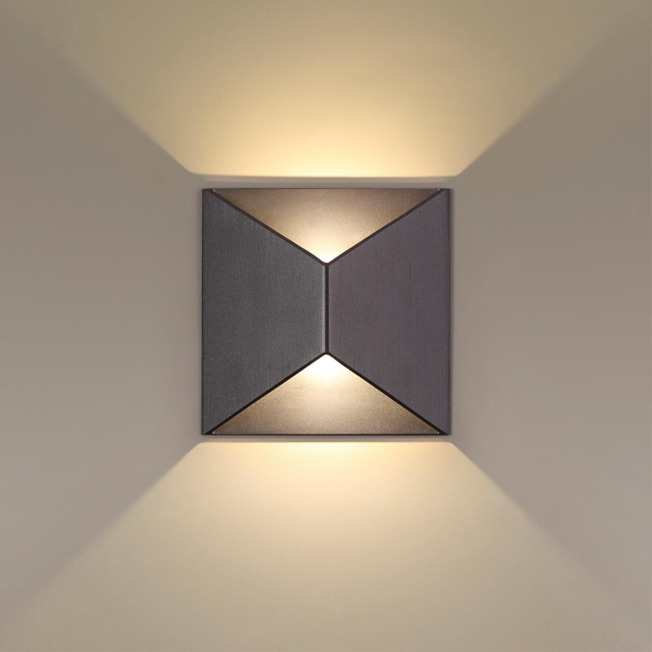 Настенный светильник ODEON LIGHT HIGHTECH TIBRO черный
