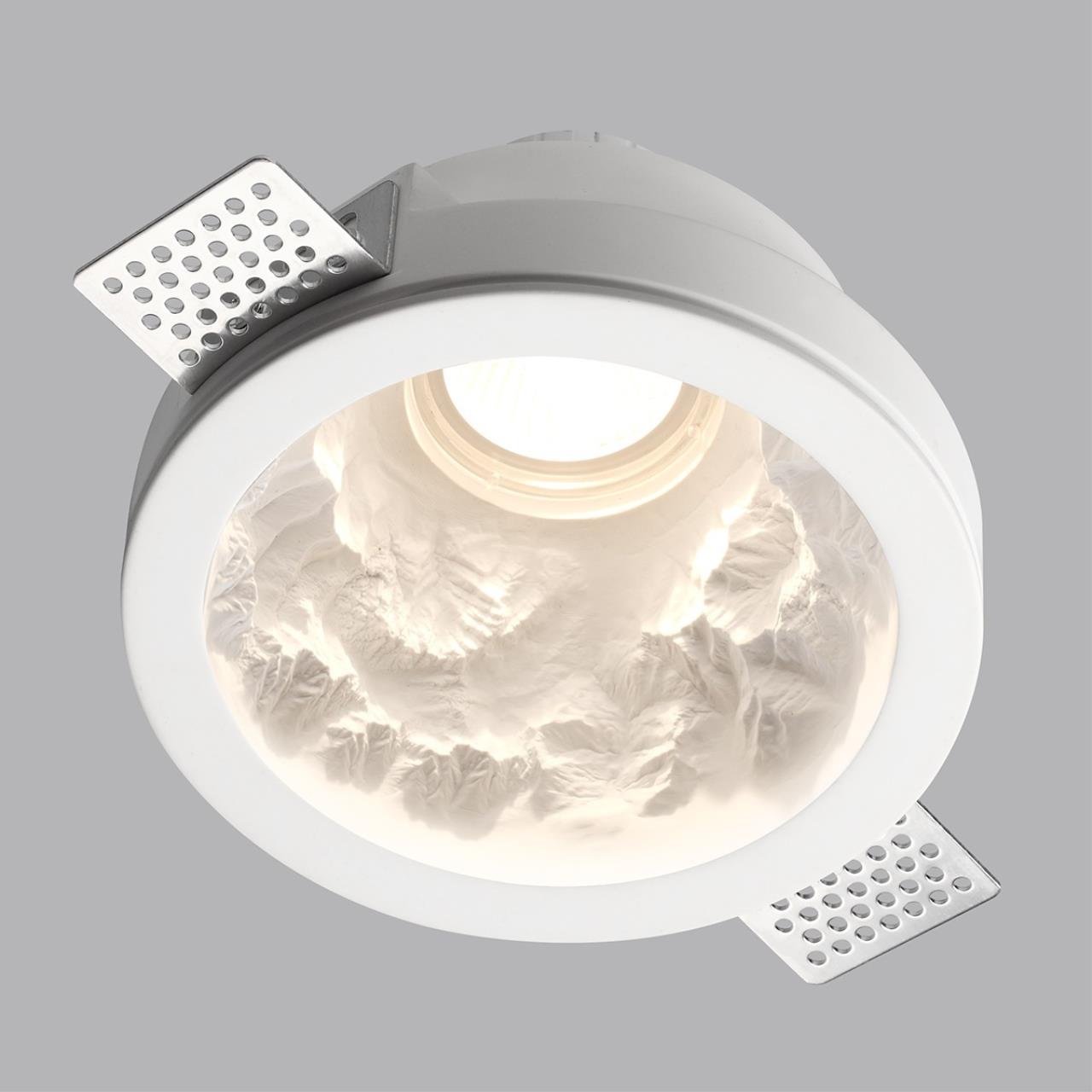 Потолочный светильник ODEON LIGHT HIGHTECH MONTANA белый