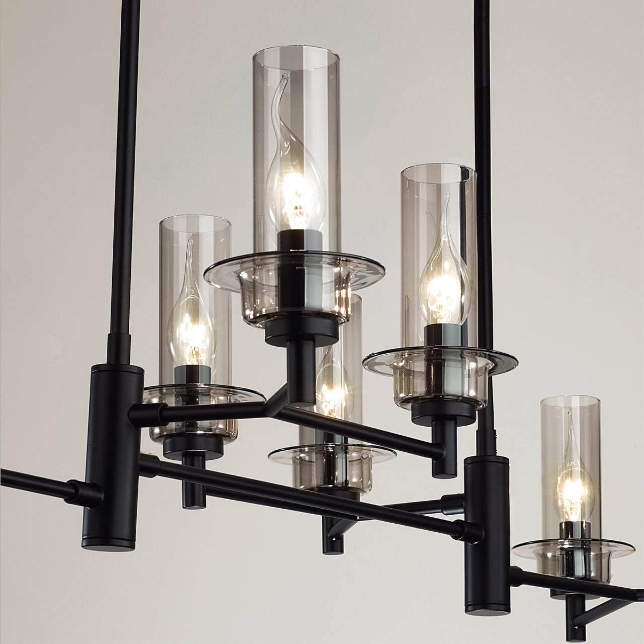 Люстра на штанге LUMION CLASSI MADONNA черный E14*8 10W