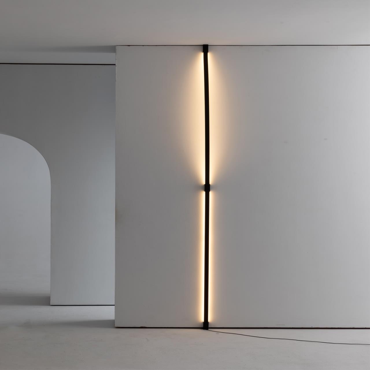 Фиксатор ODEON LIGHT HIGHTECH FINO черный одна сторона закрыта