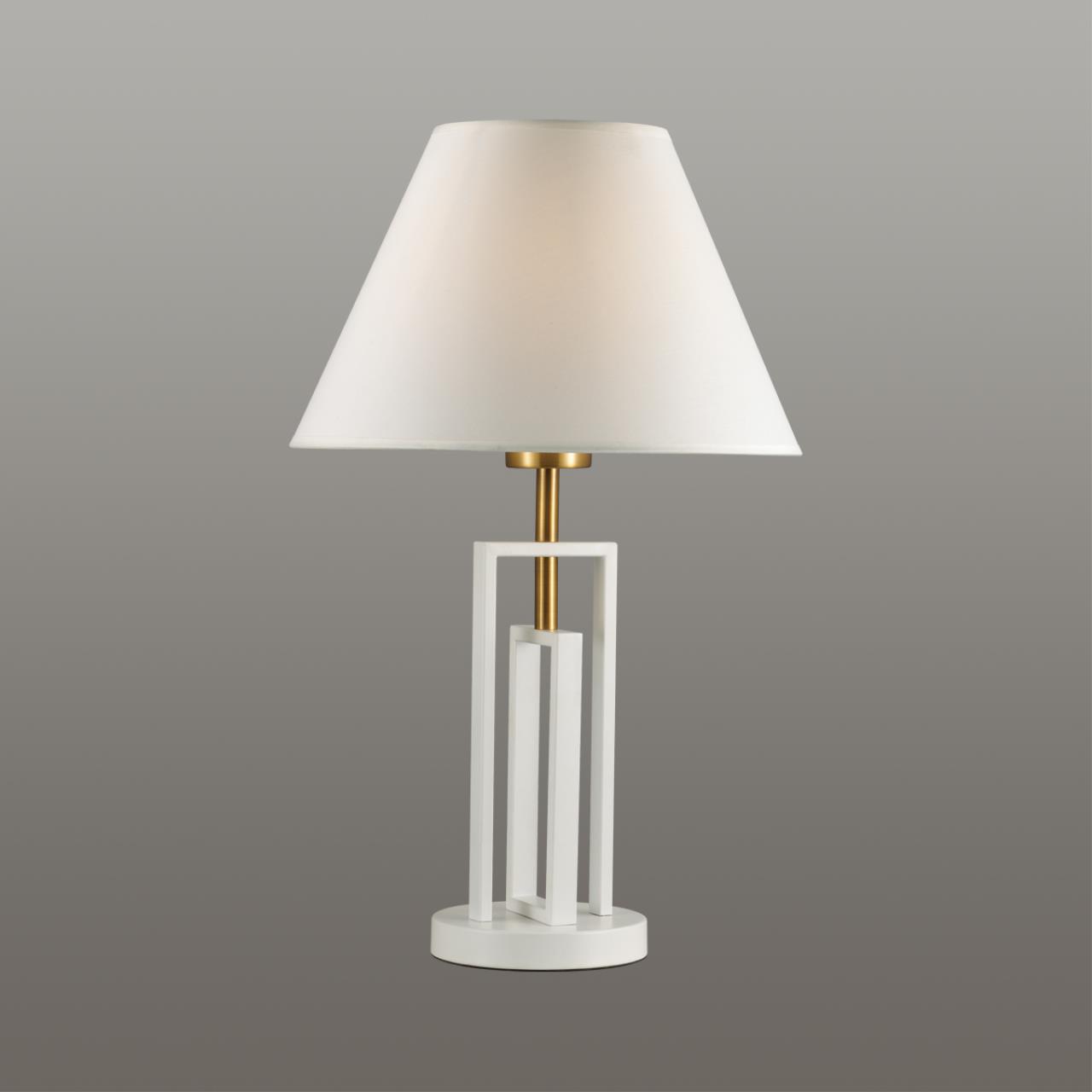 Настольная лампа LUMION NEOCLASSI FLETCHER белый, латунь