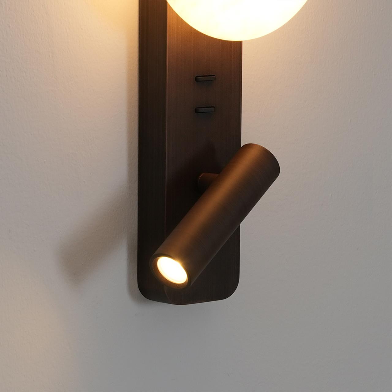 Настенный светильник ODEON LIGHT HIGHTECH ALBERGO коричневый